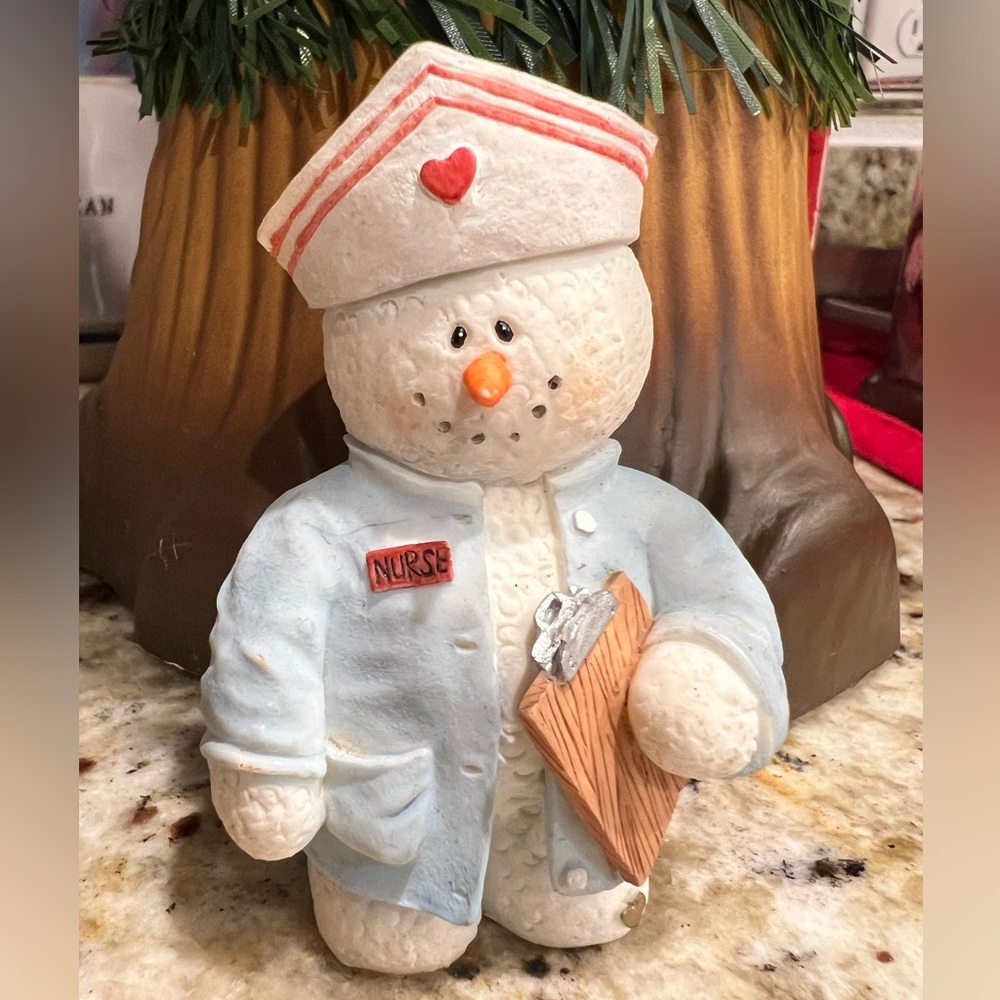 SARAH'S ATTIC - SNOWONDERS - OCCUPATIONS THEME NURSE 5E/1180